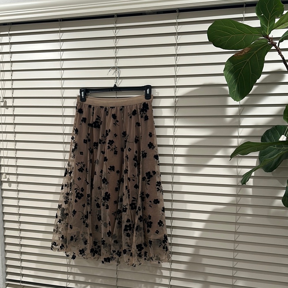 Tan Midi A-Line Skirt with Tiered Embellishments for Cocktail
